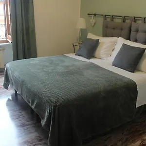 *** Oda ve Kahvaltı Isolatiberina İtalya